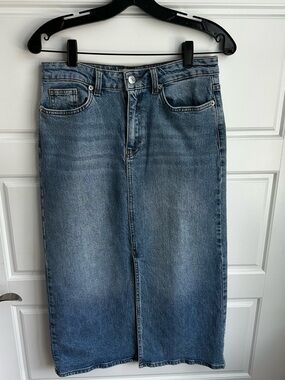 Part Two Mid-Blue Denim Skirt  Size EU 36 US Small or Size 8